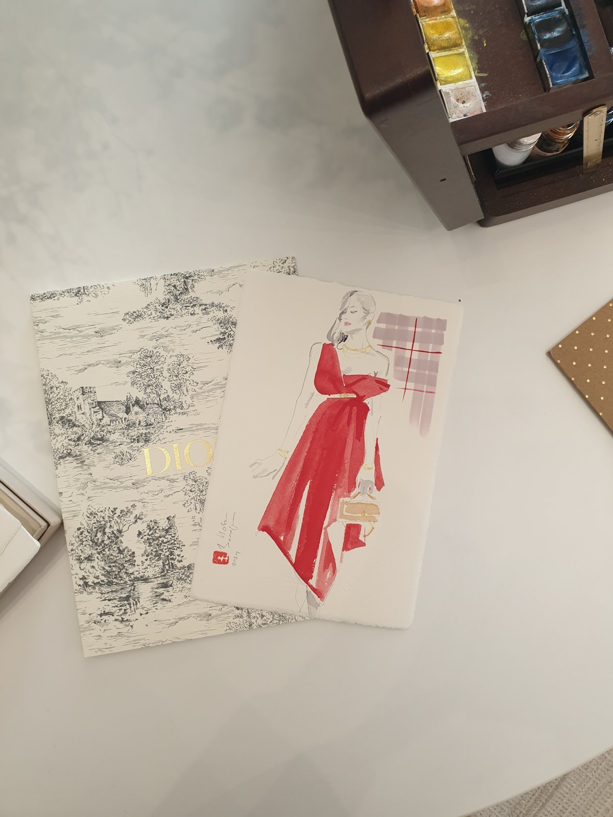 Silhouette de mode dessinée en direct pour Dior à Monaco