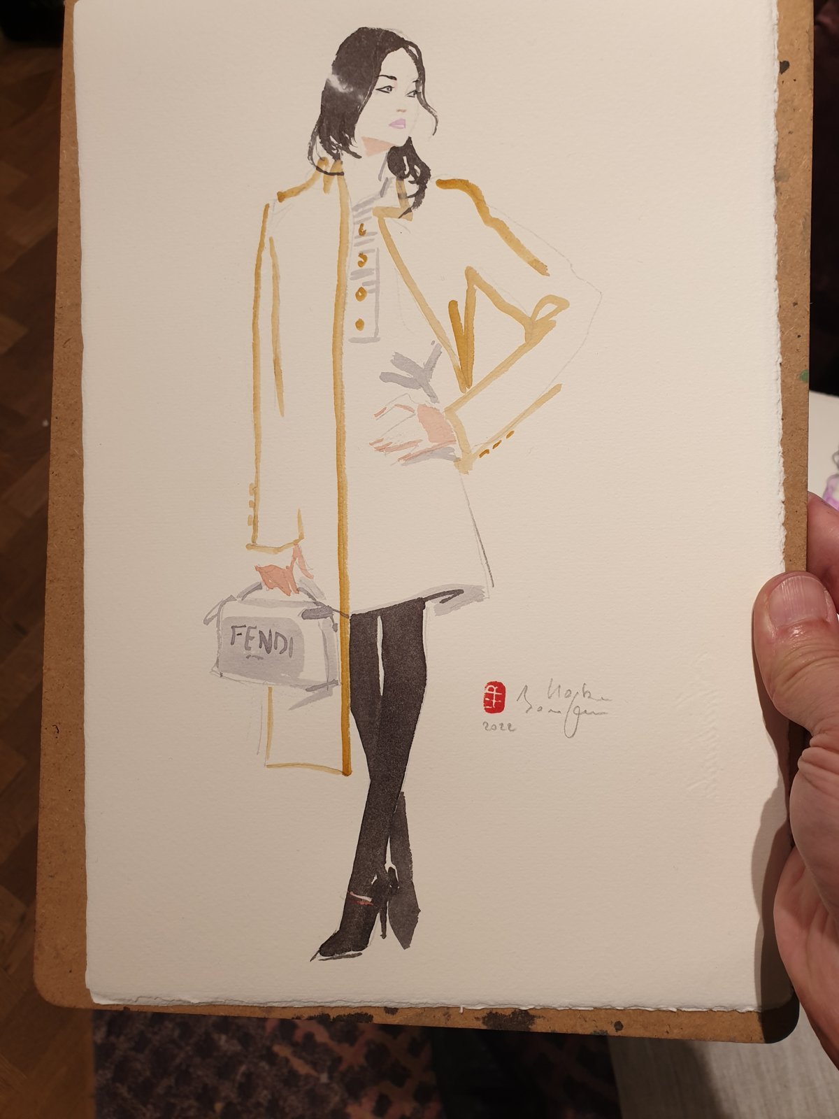 Silhouette de mode dessinée en direct pour Fendi à Paris
